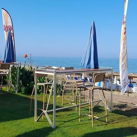 Semesterbostad Ktima Rodies In Neochori Zacharo *