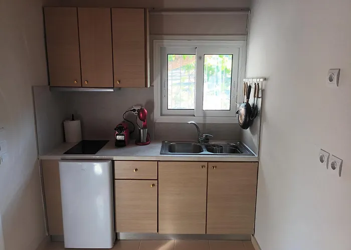 بيت للعطل Ktima Rodies In Neochori Zacharo *